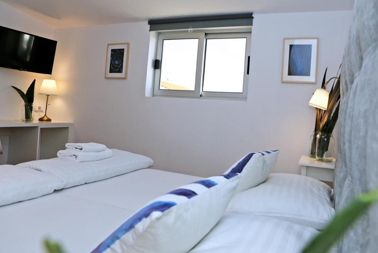 Hotel Delfin Задар Екстериор снимка